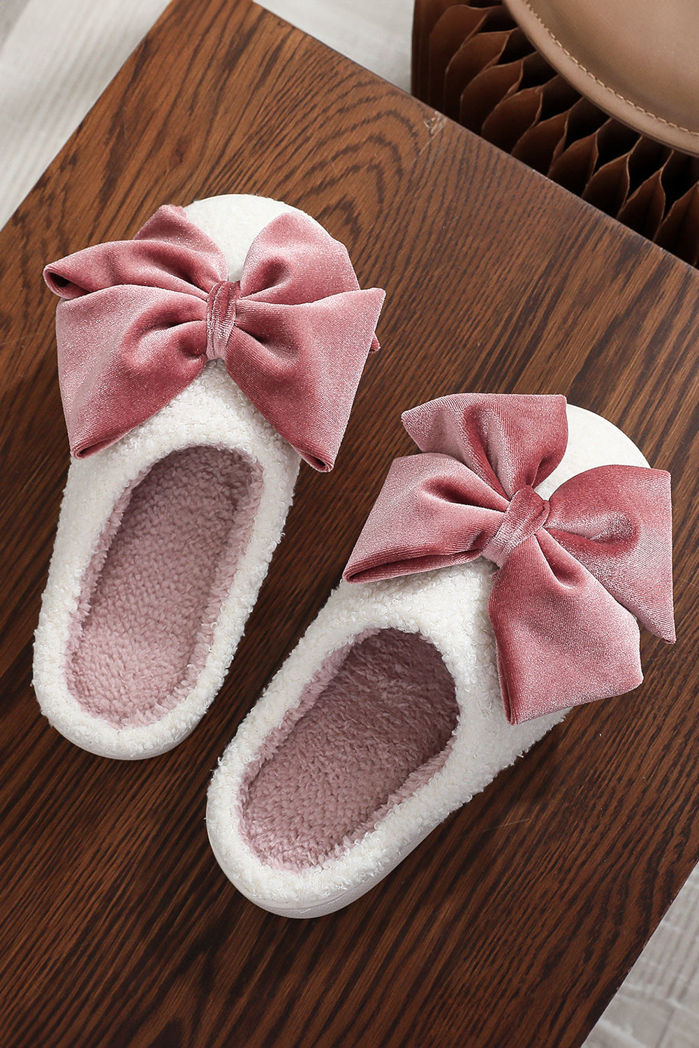 White Glister Ribbon Bow Plush Slippers