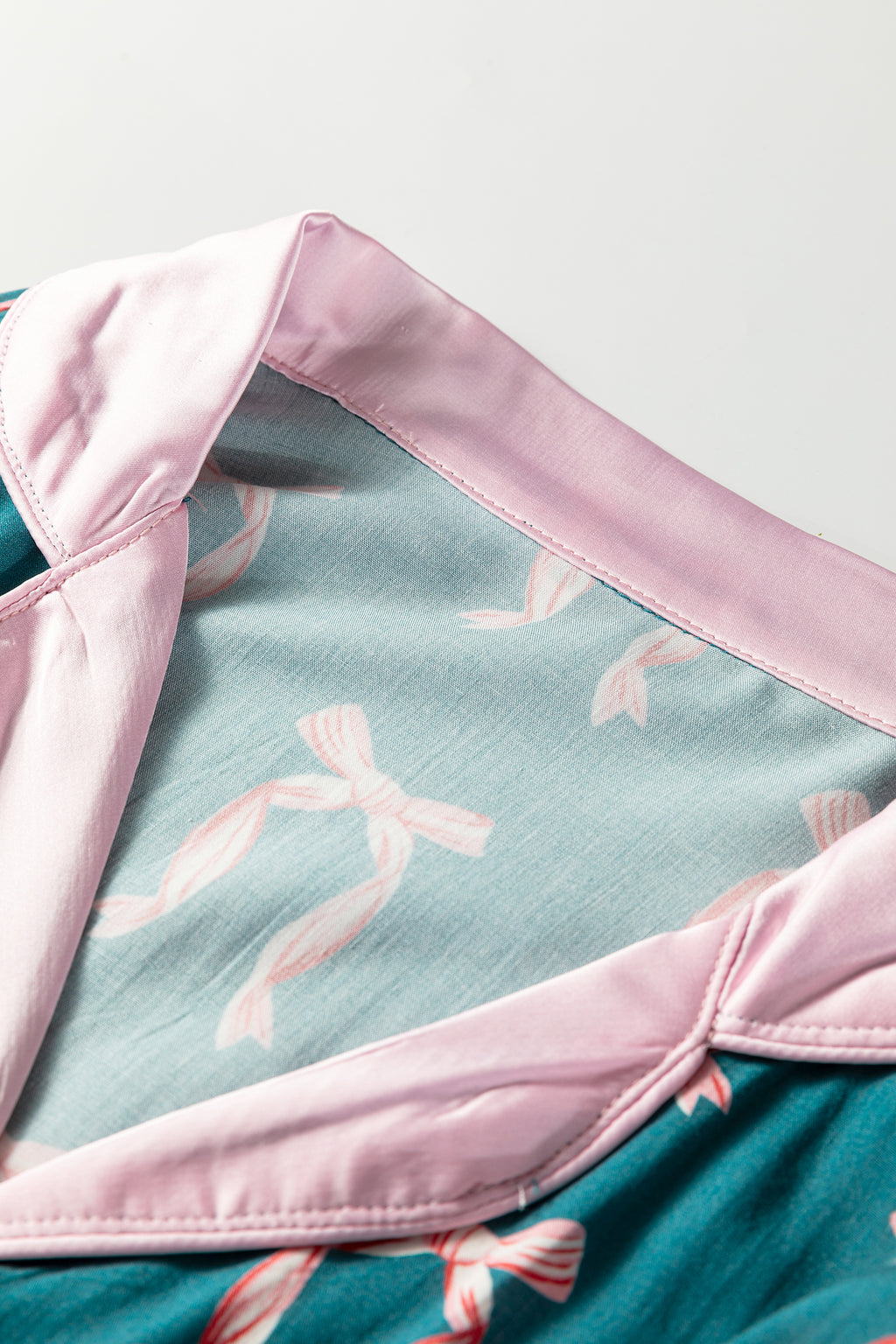 Green Ribbon Bow Print Silky Long Sleeve 2pcs Pajama Set