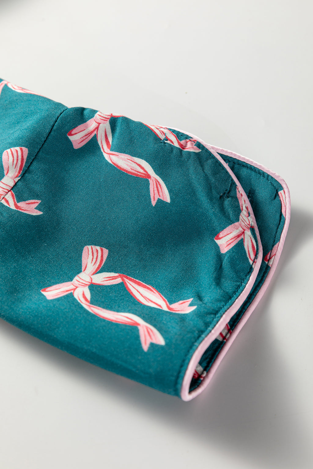 Green Ribbon Bow Print Silky Long Sleeve 2pcs Pajama Set